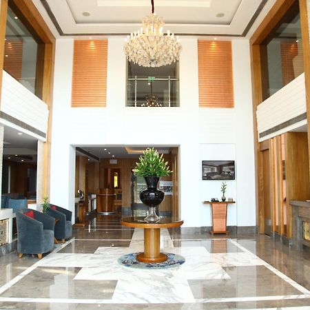 The Place Gurugram, A Member Of Radisson Individuals Gurgaon Dış mekan fotoğraf
