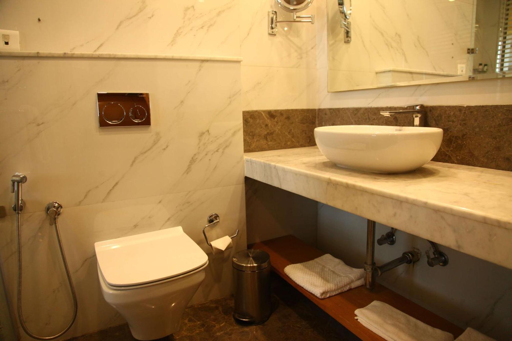The Place Gurugram, A Member Of Radisson Individuals Gurgaon Dış mekan fotoğraf