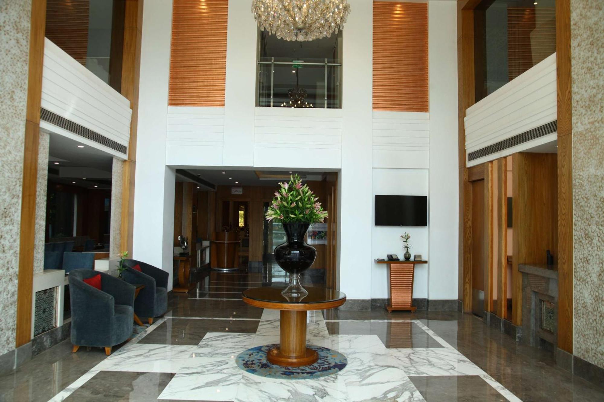 The Place Gurugram, A Member Of Radisson Individuals Gurgaon Dış mekan fotoğraf